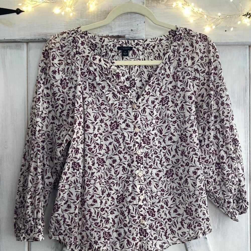 ANN TAYLOR Factory - XS FLORAL BLOUSE (Cream & Brown)